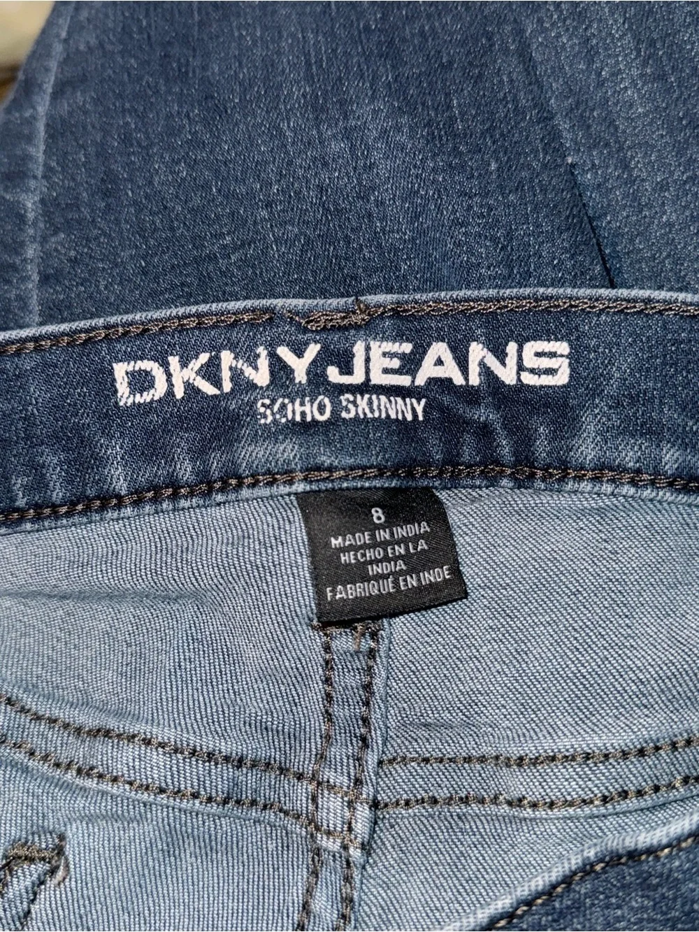 DKNY Dark Blue Skinny Straight Leg Jeans SOHO skinny size 8 mid rise 5 pocket